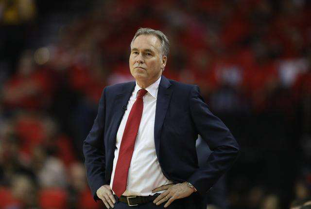 kaiyun-齐鲁黑豹队对阵雪域鲸鲨队，游泳小组赛险胜，内线统治篮板——年轻人站出来了的简单介绍